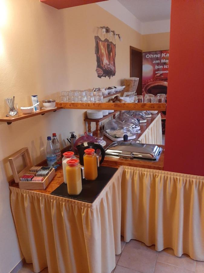 Hotel Prox Арнщат Екстериор снимка