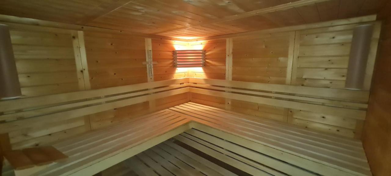 Hotel Prox Арнщат Екстериор снимка